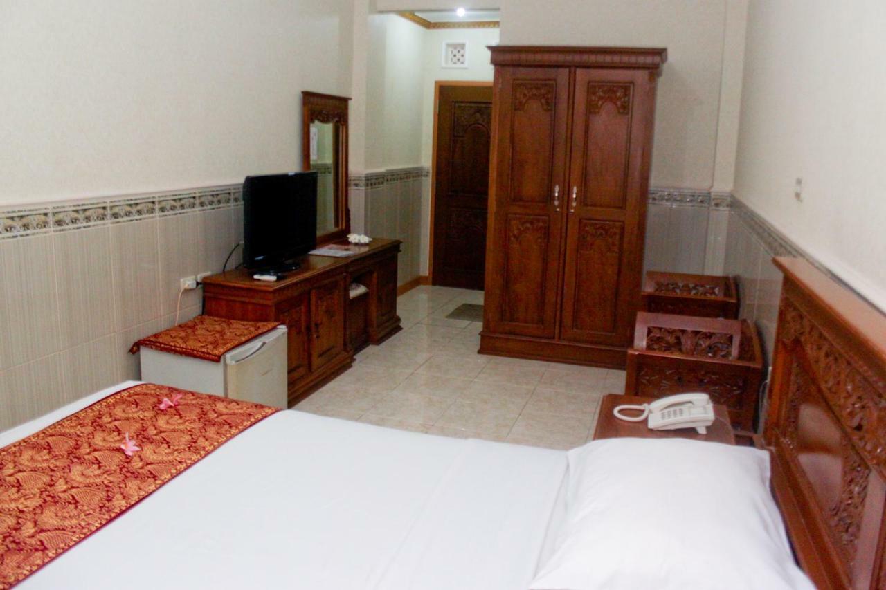Hotel Wiwi Perkasa 2 Indramayu Экстерьер фото