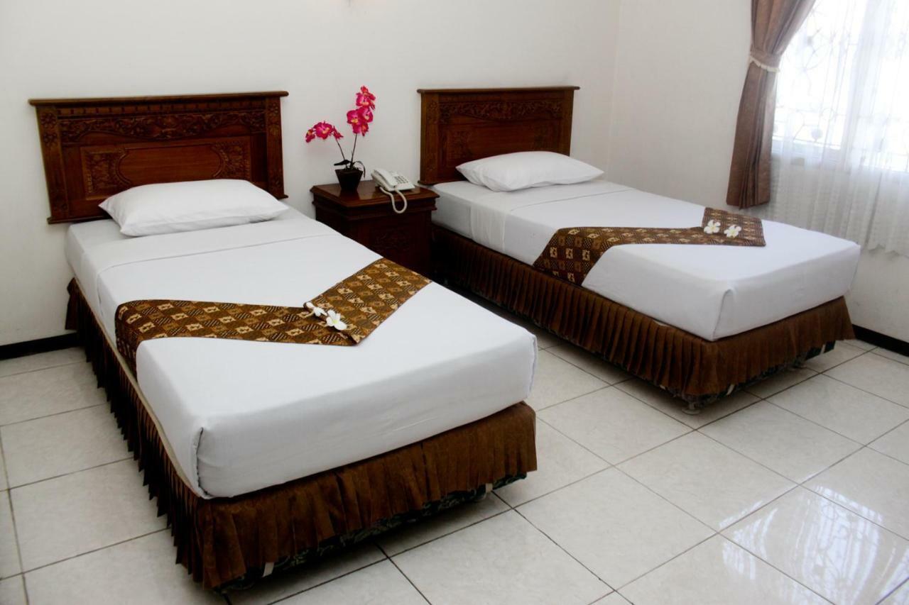 Hotel Wiwi Perkasa 2 Indramayu Экстерьер фото