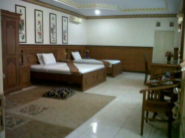 Hotel Wiwi Perkasa 2 Indramayu Экстерьер фото