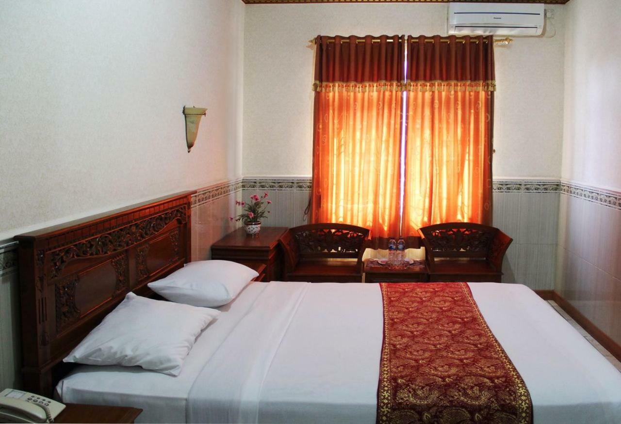 Hotel Wiwi Perkasa 2 Indramayu Экстерьер фото