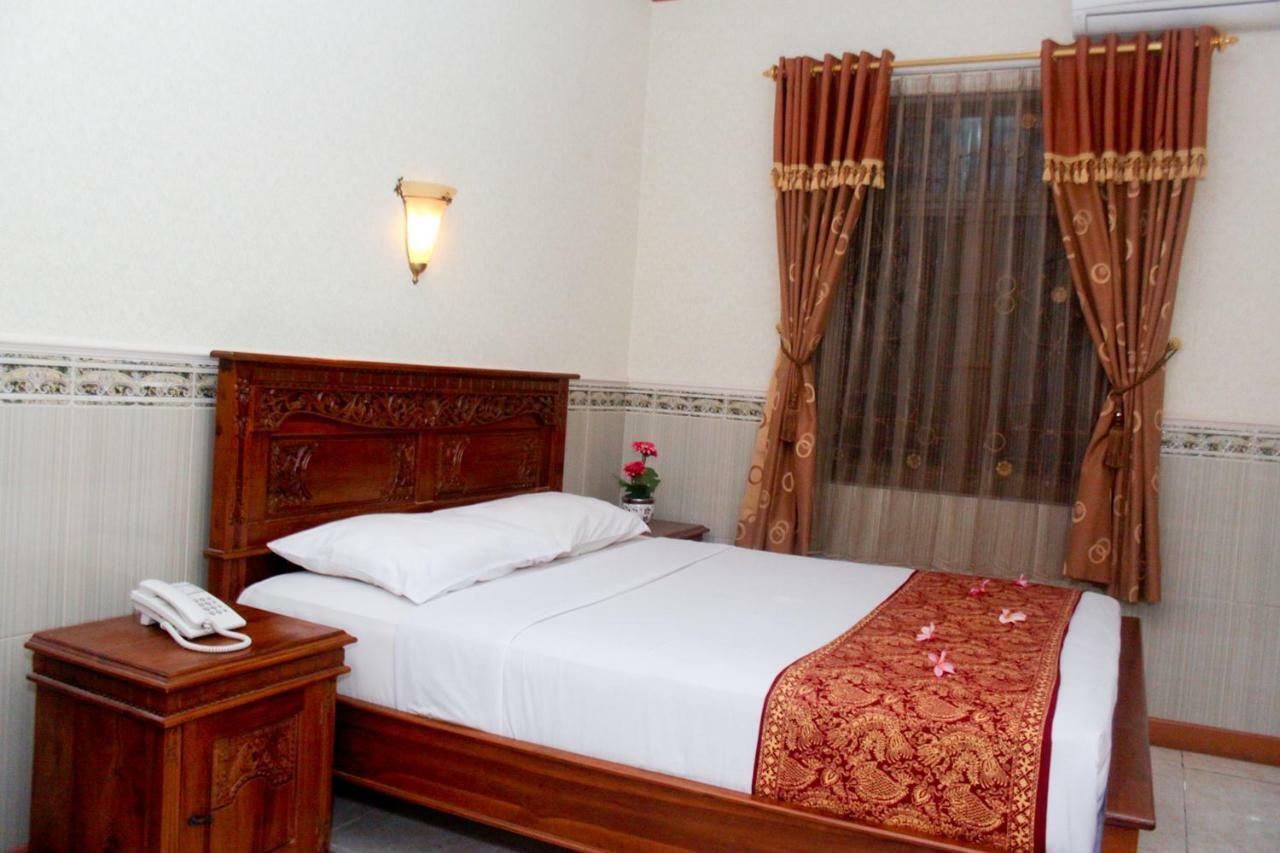 Hotel Wiwi Perkasa 2 Indramayu Экстерьер фото